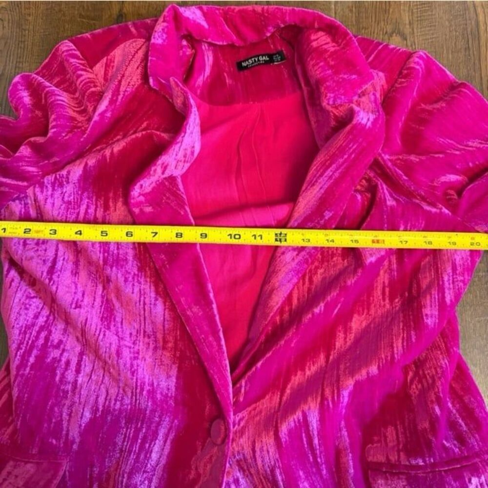 Nasty Gal Hot Pink Crushed Velvet Blazer Size 10 | Statement Party Jacket - Picture 9 of 10